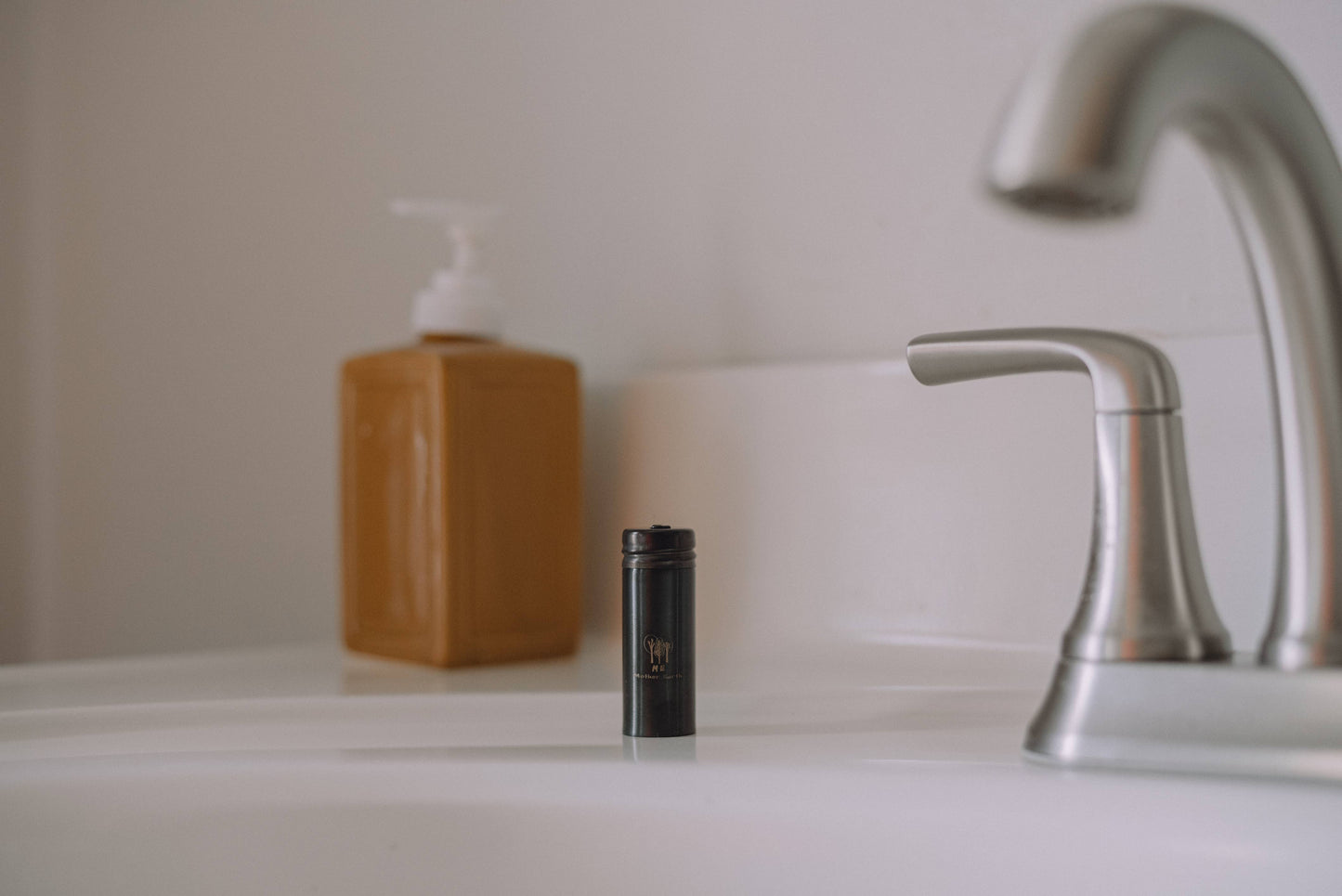 Vegan Biodegradable Charcoal Dental Floss - Stainless Steel